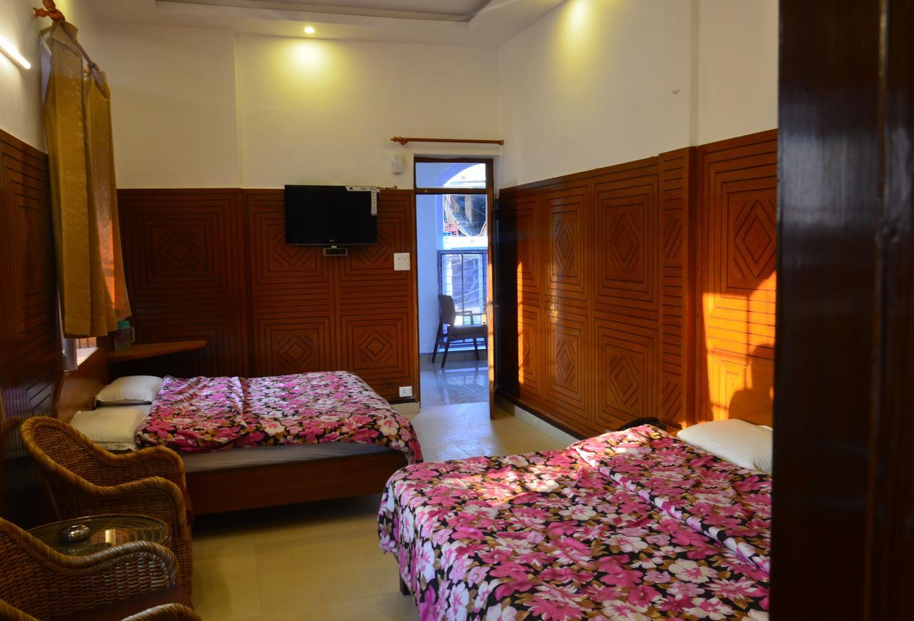Clarks Hotell Mussoorie Exteriör bild
