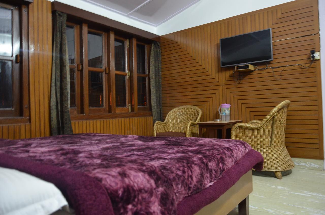 Clarks Hotell Mussoorie Exteriör bild