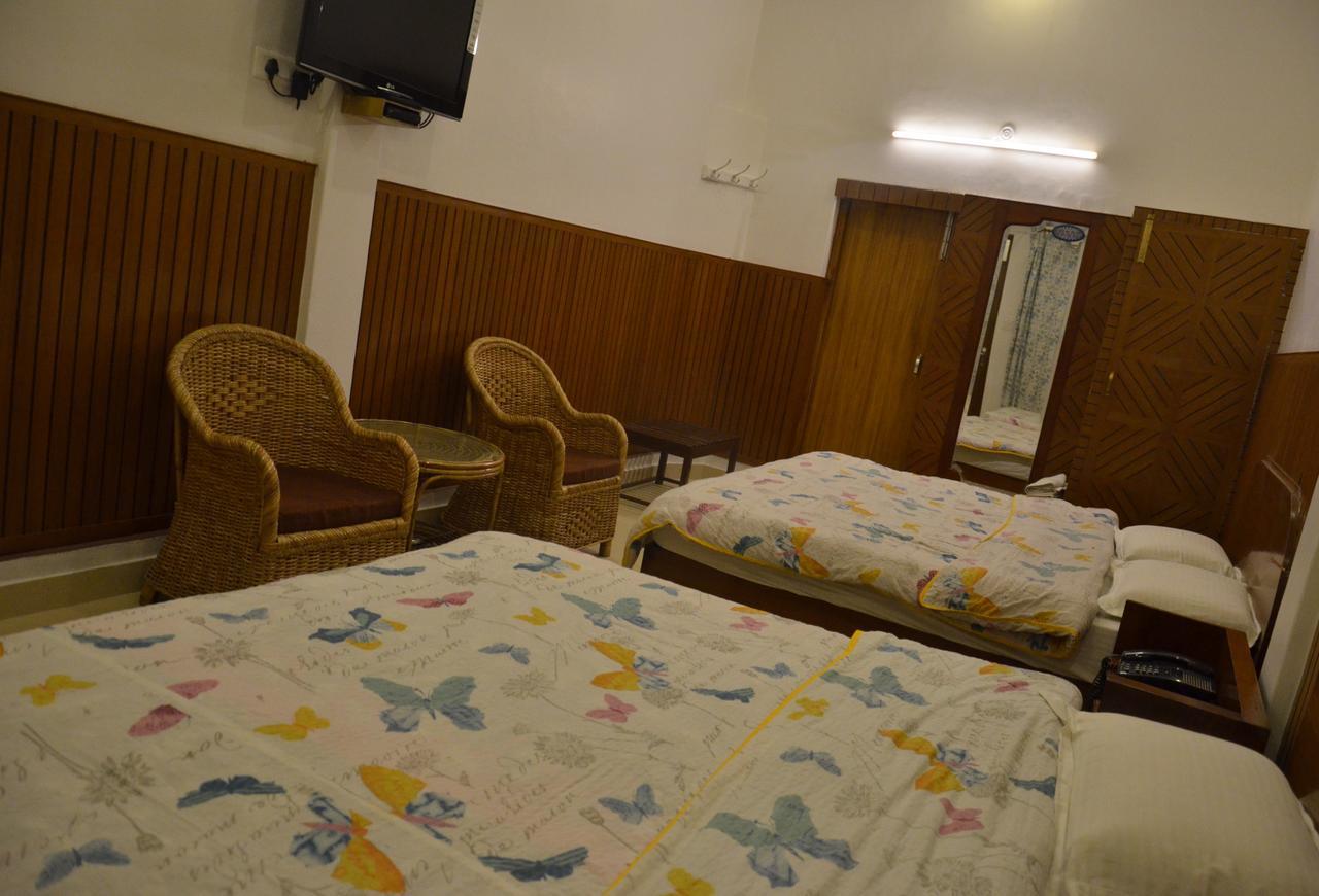 Clarks Hotell Mussoorie Exteriör bild