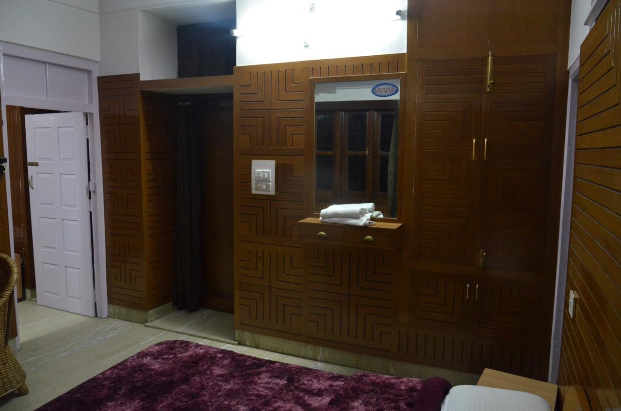 Clarks Hotell Mussoorie Exteriör bild