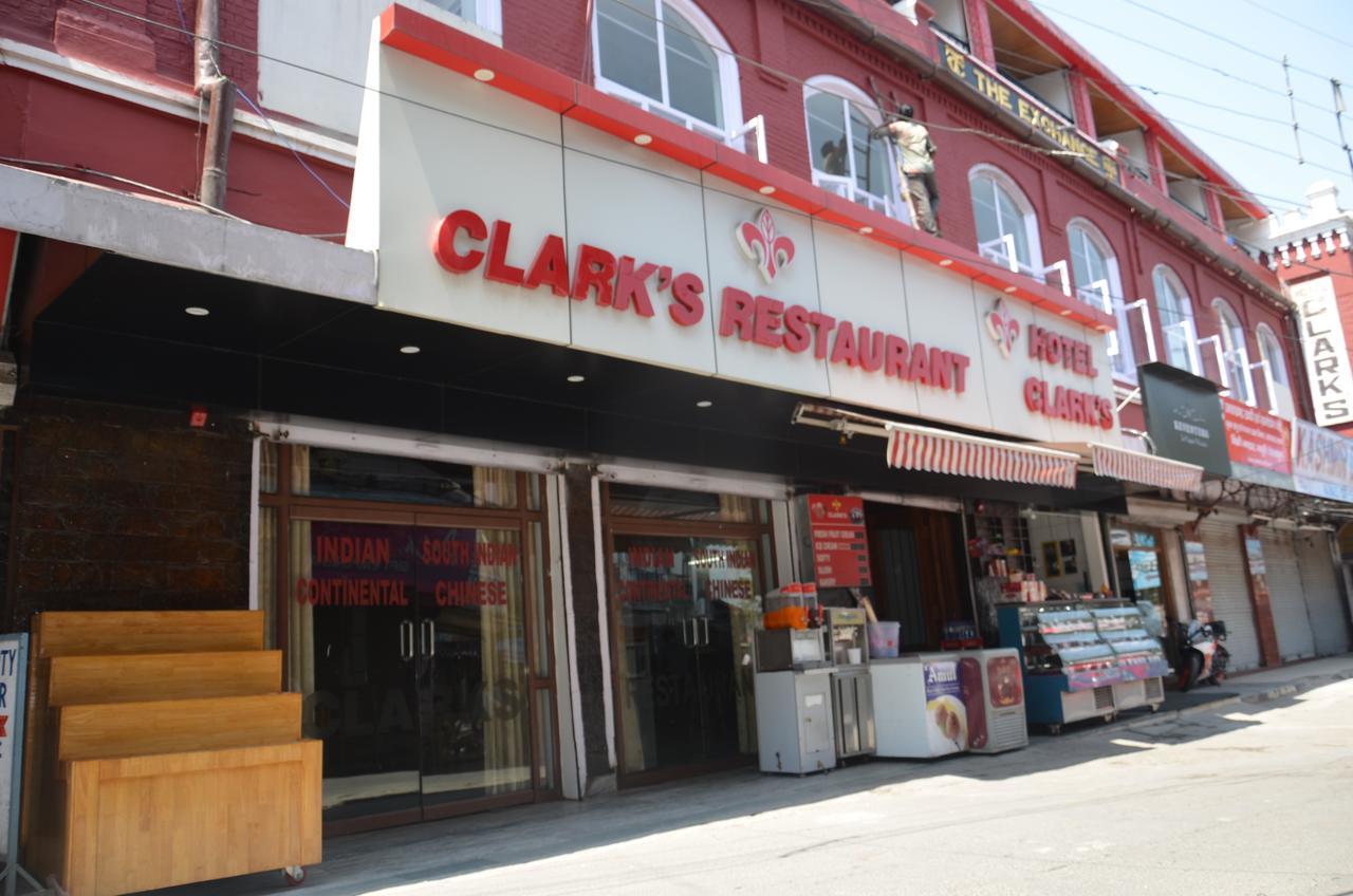 Clarks Hotell Mussoorie Exteriör bild